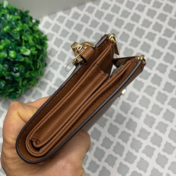 NWT MICHAEL KORS Jet Set Travel large double zip wristlet - Picture 9 of 12